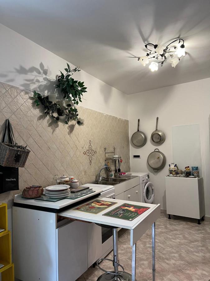 דירות נאפולי Casa Kamalei, Tra Plebiscito E Lungomare מראה חיצוני תמונה
